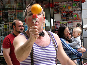 Espectacle de circ a c&agrave;rrec de MABSUTINS