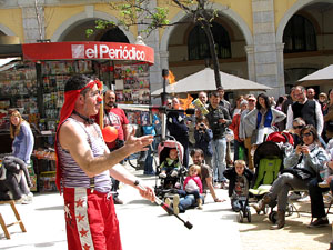 Espectacle de circ a c&agrave;rrec de MABSUTINS