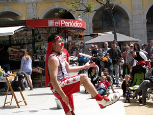 Espectacle de circ a c&agrave;rrec de MABSUTINS