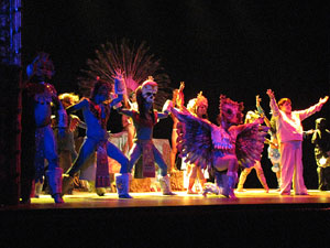 Espectacle Popol Vuh, soplo de vida. Cia. del Centro Cultural Jalil Gibran de Puebla (Mèxic)