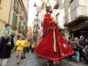 Cercavila de gegants i capgrossos pel Barri Vell