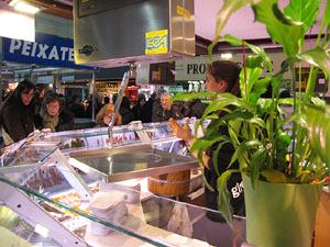 Tastets gastron&ograve;mics al Mercat del Lle&oacute;