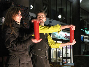 Espectacle de M&agrave;gia a la pla&ccedil;a Josep Pla