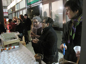 Espectacle de M&agrave;gia a la pla&ccedil;a Josep Pla
