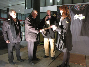 Espectacle de M&agrave;gia a la pla&ccedil;a Josep Pla
