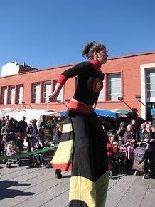 Taller de decoraci&oacute; nadalenca al Museu d'Art de Girona