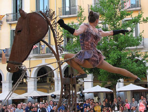 Festes de Primavera 2014. Espectacles a la plaça de la Independència