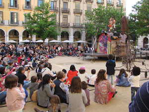 Festes de Primavera 2014. Espectacles a la plaça de la Independència