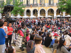 Festes de Primavera 2014. Espectacles a la plaça de la Independència