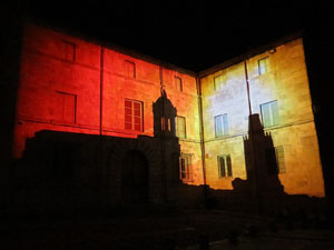 Girona, ciutat de festivals. Festival Internacional de Mapping, FIMG. Façana de la  Casa Pastors
