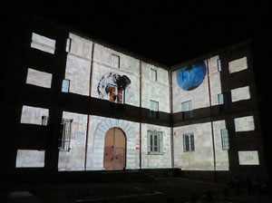 Girona, ciutat de festivals. Festival Internacional de Mapping, FIMG. Façana de la  Casa Pastors
