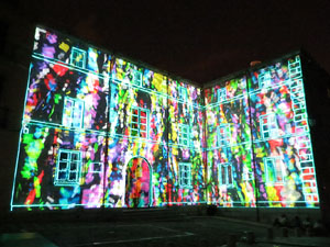 Girona, ciutat de festivals. Festival Internacional de Mapping, FIMG. Façana de la  Casa Pastors