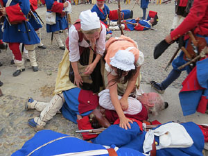 Girona resisteix! Jornades de recreaci&oacute; hist&ograve;rica de la Guerra de Successi&oacute;. Recreaci&oacute; dels combats de 1705