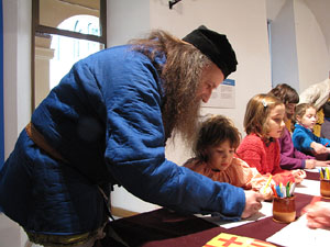 Taller sobre la vida militar i l'her&agrave;ldica a la Girona medieval