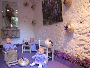 Girona Temps de Flors 2014. Preparaci&oacute; dels muntatges florals