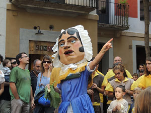 Fires 2014 a Girona. Passejada pel Barri Vell amb els capgrossos de Girona