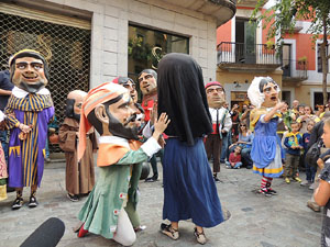 Fires 2014 a Girona. Passejada pel Barri Vell amb els capgrossos de Girona