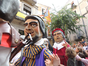 Fires 2014 a Girona. Passejada pel Barri Vell amb els capgrossos de Girona