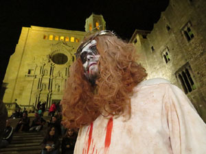 Fires de Girona 2014. Zombie Walk pels carrers de Girona dins el festival Acocollona't