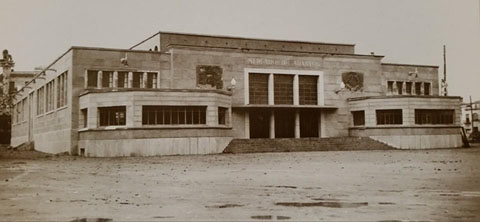 El Mercat del Lleó poc després de la seva construcció, el 1945
