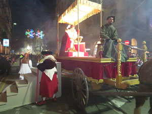 La Cavalcada de Reis 2015. Desfilada pels carrers de la ciutat, fins la pla&ccedil;a del Vi