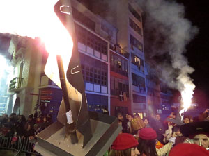 La Cavalcada de Reis 2015. Desfilada pels carrers de la ciutat, fins la pla&ccedil;a del Vi