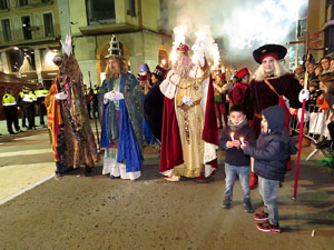 La Cavalcada de Reis 2015. Desfilada pels carrers de la ciutat, fins la pla&ccedil;a del Vi