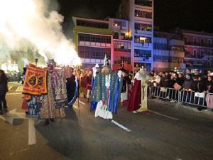 La Cavalcada de Reis 2015. Desfilada pels carrers de la ciutat, fins la pla&ccedil;a del Vi