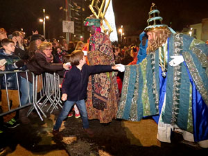 La Cavalcada de Reis 2015. Desfilada pels carrers de la ciutat, fins la pla&ccedil;a del Vi