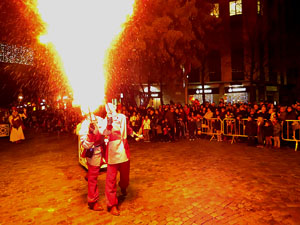 La Cavalcada de Reis 2015. Desfilada pels carrers de la ciutat, fins la pla&ccedil;a del Vi