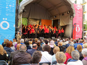 Festival A Capella 2015. Gospelians de Girona a la pla&ccedil;a de la Independ&egrave;ncia