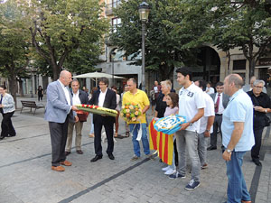 Diada Nacional 2015. Ofrena floral a Carles Rahola a la Rambla de la Llibertat