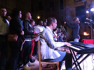 Diada Nacional 2015. IX Marxa de Torxes de Girona. Actes a la plaça del Vi