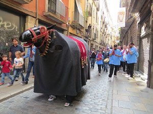 Festes de Primavera de Girona 2015. Presentació de la Mula Baba