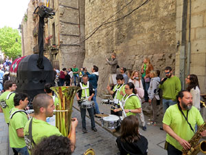 Festes de Primavera de Girona 2015. Presentació de la Mula Baba