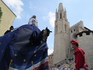 Festes de Primavera de Girona 2015. Presentació de la Mula Baba