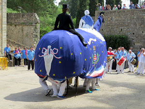 Festes de Primavera de Girona 2015. Presentació de la Mula Baba