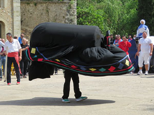 Festes de Primavera de Girona 2015. Presentació de la Mula Baba