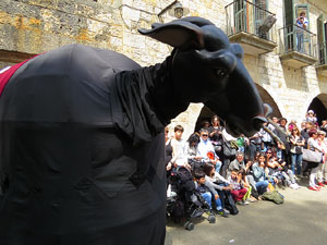 Festes de Primavera de Girona 2015. Presentació de la Mula Baba