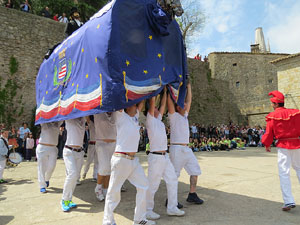 Festes de Primavera de Girona 2015. Presentació de la Mula Baba