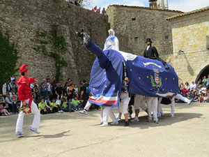 Festes de Primavera de Girona 2015. Presentació de la Mula Baba