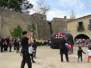 Festes de Primavera de Girona 2015. Presentació de la Mula Baba