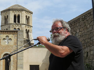 Festes de Primavera de Girona 2015. Presentació de la Mula Baba