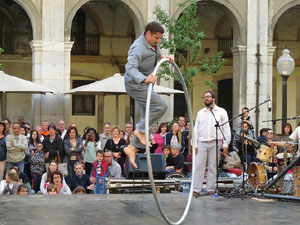 Festes de Primavera de Girona 2015. Espectacle Violeta