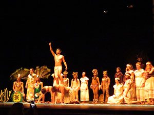 FITAG 2015. Espectacle Maz&aacute;tzin, el hombre venado, de la Cia. Centro Cultural Jalil Gibran, M&egrave;xic, i el Col&middot;lectiu Actoral de Girona