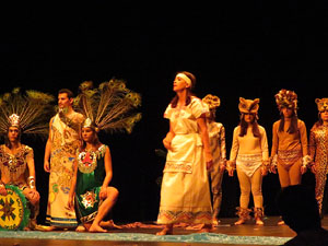 FITAG 2015. Espectacle Maz&aacute;tzin, el hombre venado, de la Cia. Centro Cultural Jalil Gibran, M&egrave;xic, i el Col&middot;lectiu Actoral de Girona