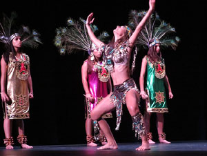 FITAG 2015. Espectacle Maz&aacute;tzin, el hombre venado, de la Cia. Centro Cultural Jalil Gibran, M&egrave;xic, i el Col&middot;lectiu Actoral de Girona