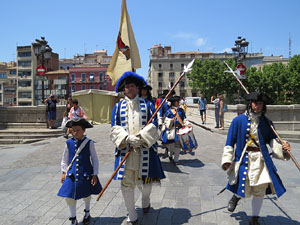 Girona resisteix! Jornades de recreació històrica de la Guerra de Successió. Escaramussa al Pont de Pedra
