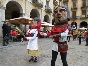 Sant Jordi 2015. Cercavila amb el Beatusaure