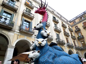 Sant Jordi 2015. Cercavila amb el Beatusaure